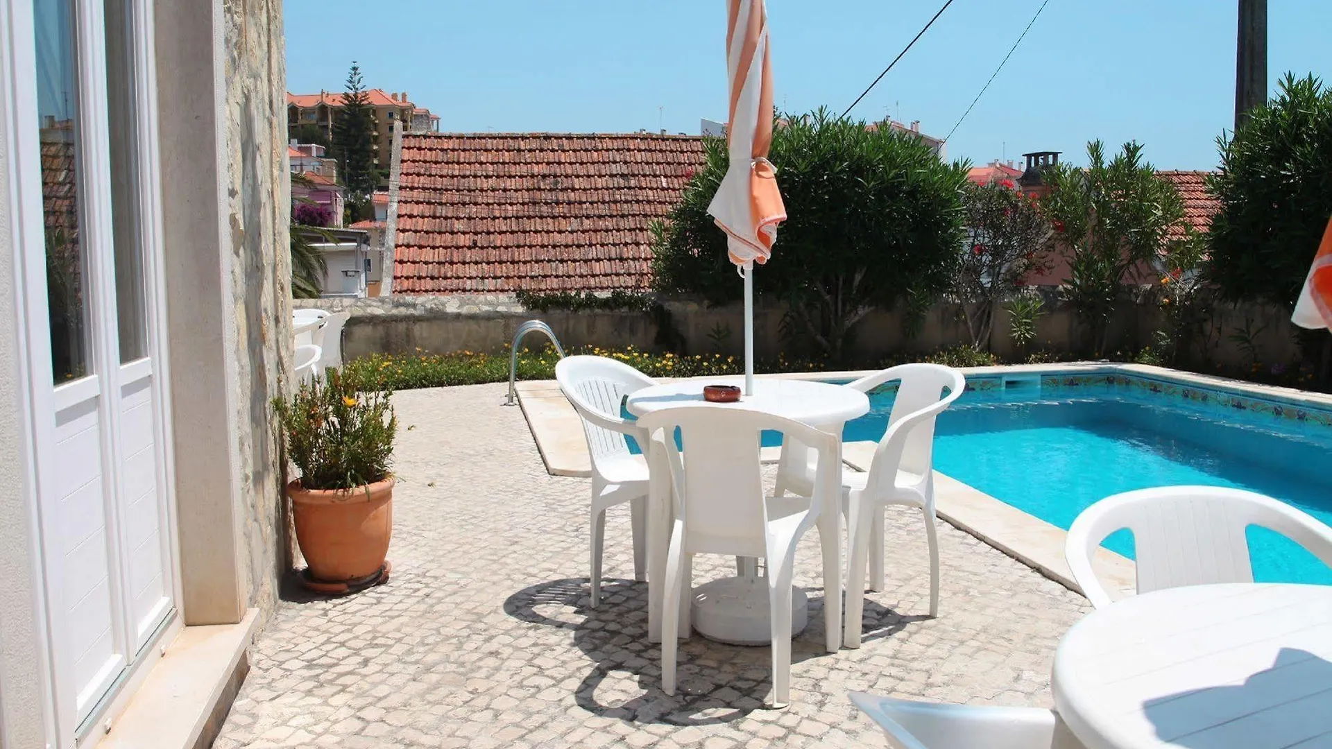 Hotel Smart Estoril 2*,  Portugal